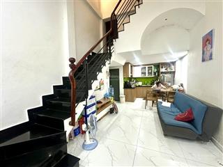 Nhà 3 tầng , 40,3m2 , dtsd 120m2 , giá 6,2 tỷ . đường thiên phước , p9 , tân bình .