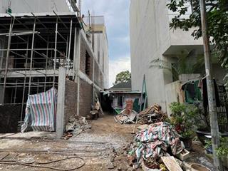 Chính chủ cần bán gấp lô đất phân lô khu đấu giá việt hưng  dt 84m2  mt 5m  sổ vuông