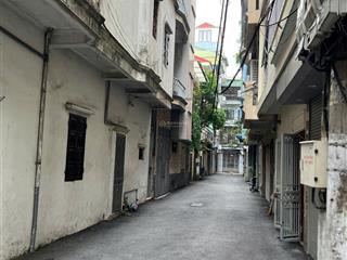 Chính chủ cho thuê nhà riêng 200m2, 17 triệu/tháng, ngõ 550 bạch đằng, quận hai bà trưng, hà nội