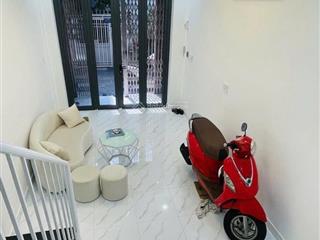 6.5 tỷ tl, hxh sạch đẹp. bán nhà huỳnh văn bánh gần trần huy liệu phường 11 phú nhuận.