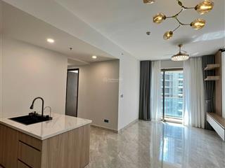Cần bán sang cọc căn hộ midtown m8 quận 7 || 8.1 tỷ || 81m2