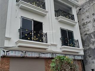 3 tầng 4 tỷ kim chung,đông anh