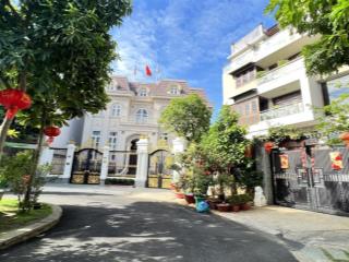 Bán biệt thự siêu xịn ngay mysteryvilla q2  khu sang đẹp vip dt 10x24m  xd hầm 4 tầng  giá 42tỷ