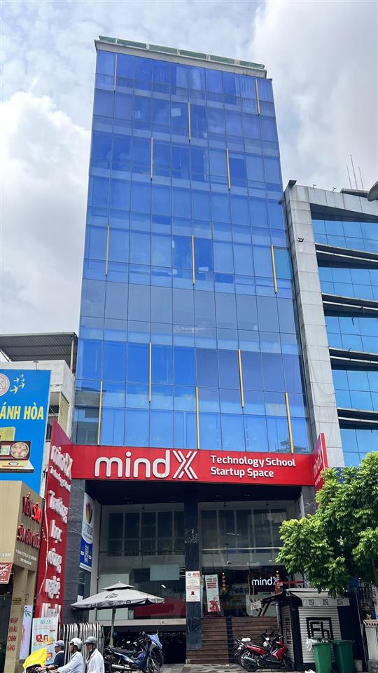Ngộp bank  bán toà building mt ngay cx đô thành quận 3  dt 11x20m, xd hầm 7 tầng  giá 42 tỷ