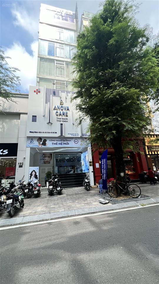 Ngộp gấp bán nhà 2 mặt tiền võ thị sáu q3  dt 4,5x18m  5 tầng  cho thuê 3000$  giá 28tỷ