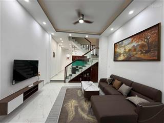 Nhà 3 tầng mới tinh đường lò lu, hẻm xe hơi tránh, full nội thất cao cấp, xem là chốt