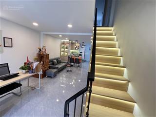 Nhà mới đủ nội thất, đường oto,gần lê văn việt, hoàn công đủ, siêu hiếm có
