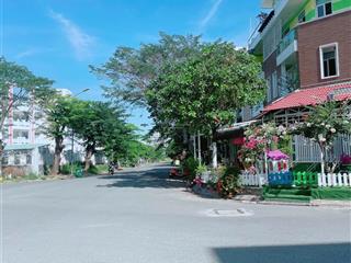 Bán căn góc 200m2 kdc 13e intresco giá 43 tr/m2 view cc gần intella