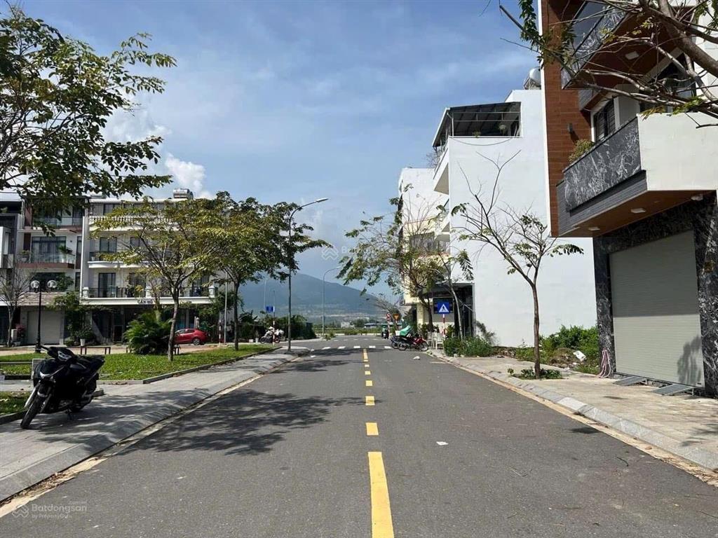 Bán lô đất đẹp đường a2 khu đô thị vcn phước long 1 gần đường vành đai nha trang chỉ 6tỷ6