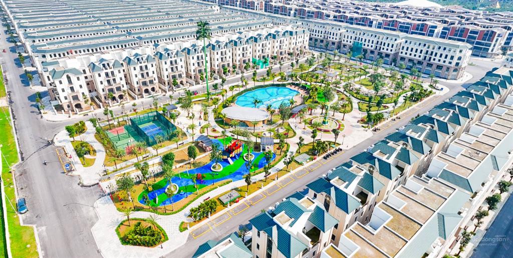 Bán shophouse thời đại đlbm83 110m², mặt đại lộ 4 mùa vị trí vàng, giá chỉ 25,478 tỷ