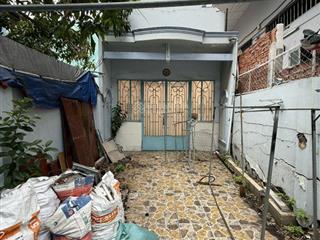 Huỳnh tấn phát q7, 120m2, ngang 4mx30m, hẻm 3m, xd 4 tầng. gần kcx tân thuận