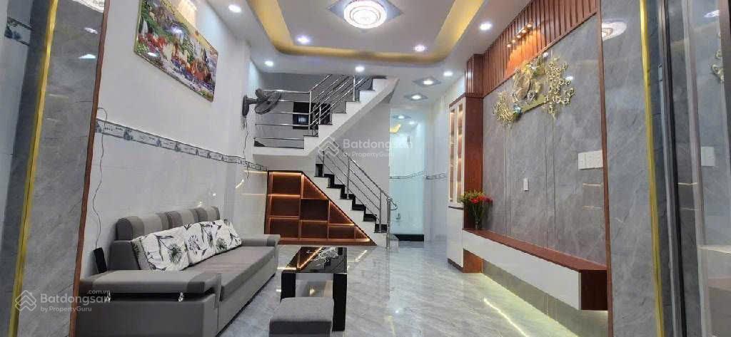 Nhà đẹp 03 tầng shr ngay cầu nguyễn khoái, 4x14m