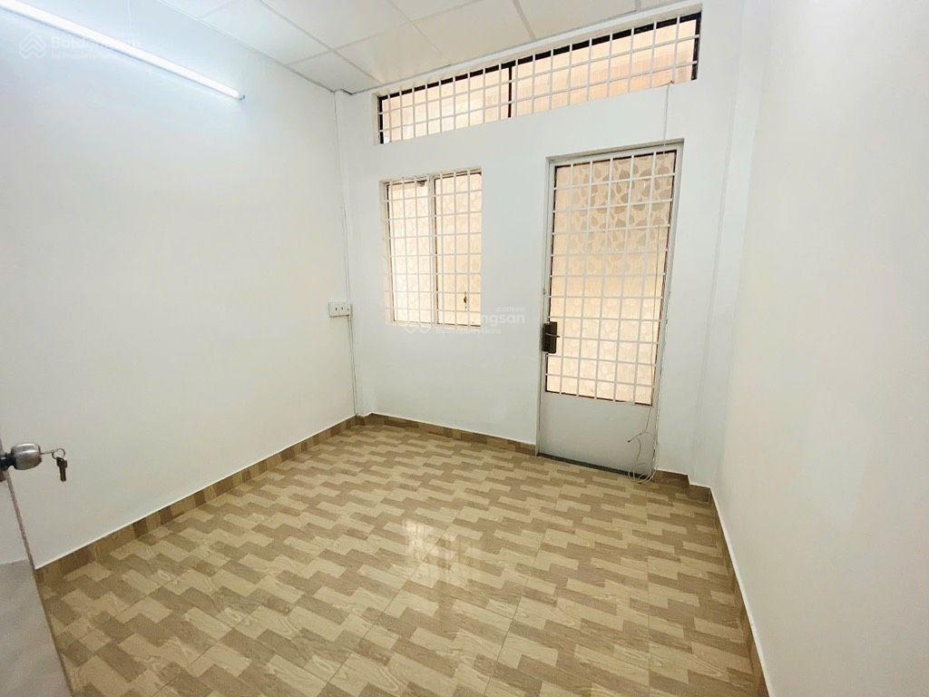 Hàng xóm chủ bán nhà giúp, khu kiều đàm, 02 tầng, 20m2