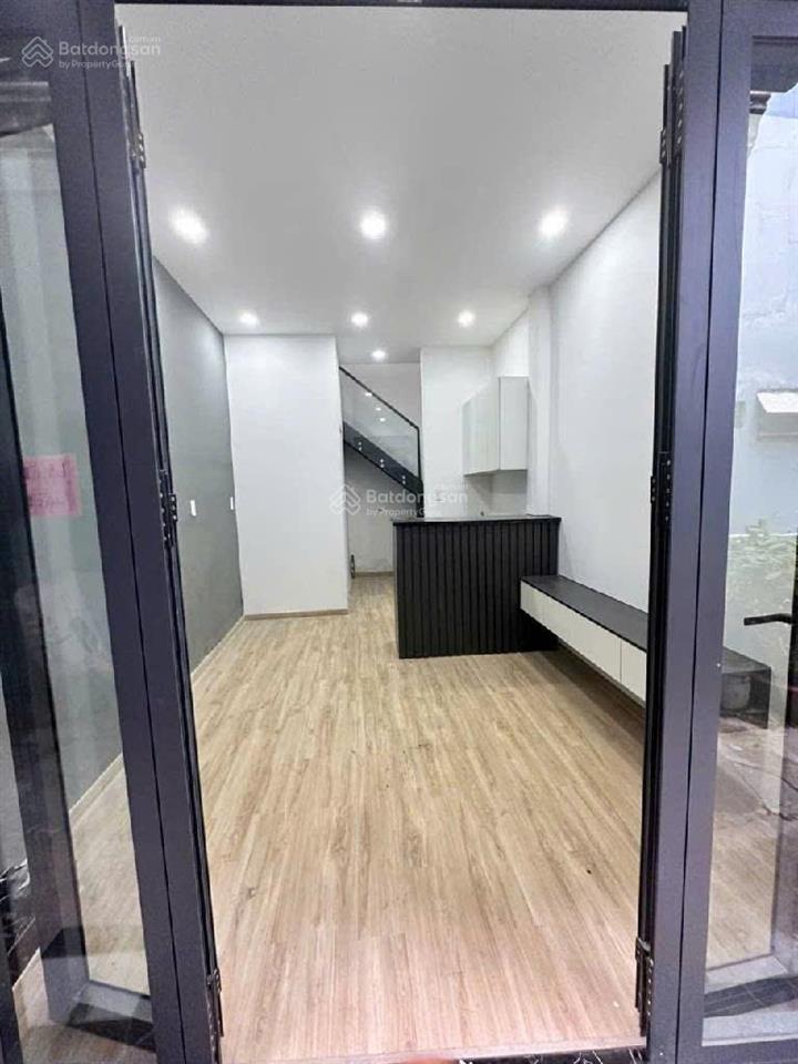 Bán ngôi nhà nhỏ cho gia đình xây hạnh phúc to kdc himlam, 02 tầng, 20m2
