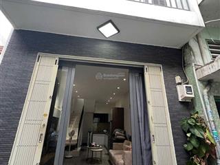 Bán nhà gấp nhà đẹp cho chủ mới kịp đón tết, 02 tầng, dt 3,5x9m