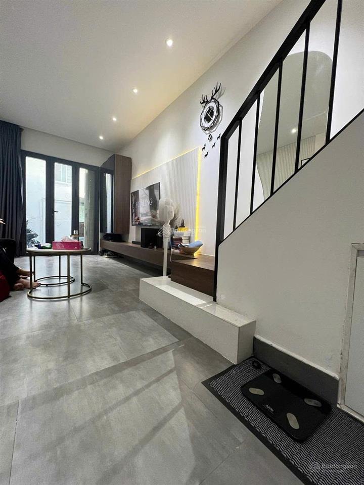 Bán nhà gấp nhà đẹp cho chủ mới kịp đón tết, 02 tầng, dt 3,5x9m