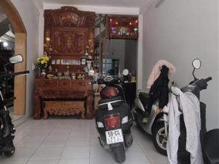 Bán nhà đường x e hơi 8m hưng phú . phường 8 . q 8 .   0906 398 *** phú