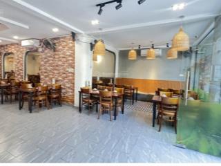 Nhà 2 tầng mặt tiền ngay trung tâm quận7 diện tich 270m2 mặt tiền 67 tỷ