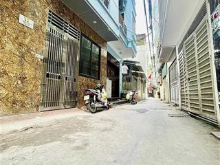 Phú đô, 39m2x6 tầng thang máy, ô tô đỗ cửa, 3 phút ra svd mỹ đình, gần các trường đại học lớn