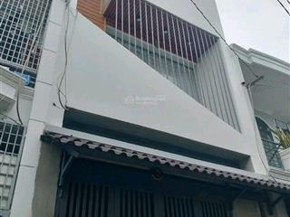 Chú vũ bán nhà đường oto hậu giang 72,6m2  p. 2  q. 6, cho thuê 21 triệu, gần chợ bình tây