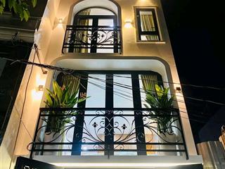 Tôi cần bắn căn nhà giá 3tỷ580/80,6m2 đường 6m nguyễn đình chiểu  phường 5  quận 3, cho thuê 26tr