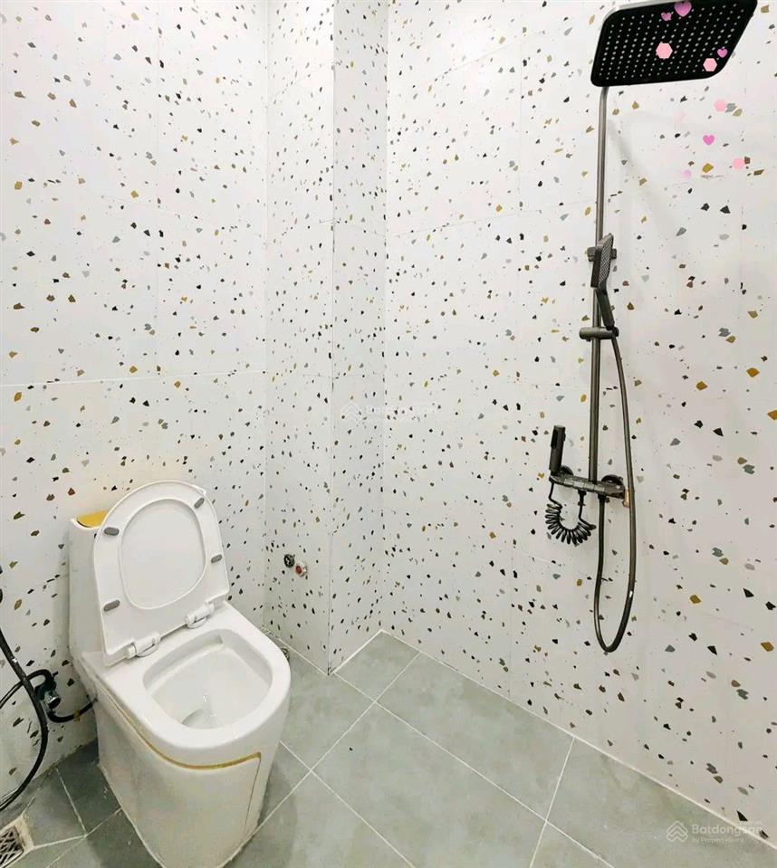 Cần bán gấp căn nhà dt 72,5m2, đườbg oto võ thị sáu  quận 3, cho thuê 25tr, gần bv da liễu