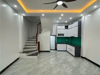 Chính chủ  bán nhà  vạn phúc, hà đông  5t  3pn  4wc  30m2  ô tô đỗ cổng  sát tsq galaxy