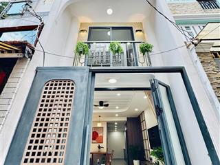 Tôi chuyển công tác bán nhà đ nguyễn cửu vânp17bình thạnh 4tỷ18/77,5m2 gần đh kinh tế thuê 20tr