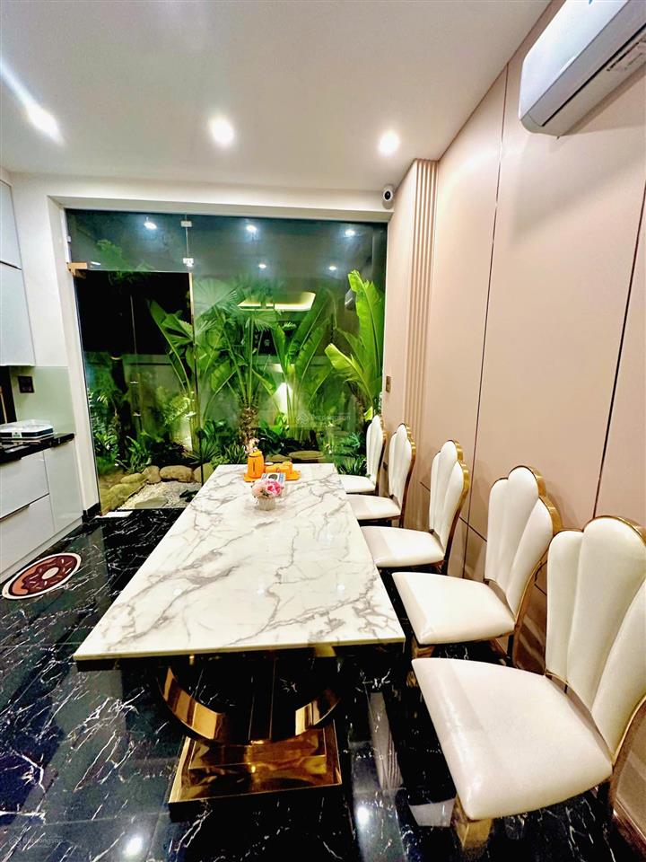 Nhà mình chuyển công tác, cần cho thuê căn biệt thự hoàn thiện full đồ, full nội thất, vào ở luôn