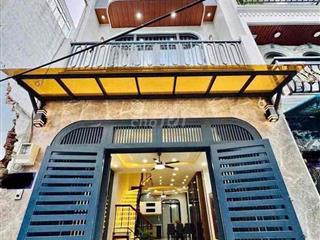 Kẹt vốn kinh doanh bán gấp nhà nguyễn sơn hà, p5, q3 cách bệnh viện từ dũ 800m giá 4tỷ680 dt 70,4m2