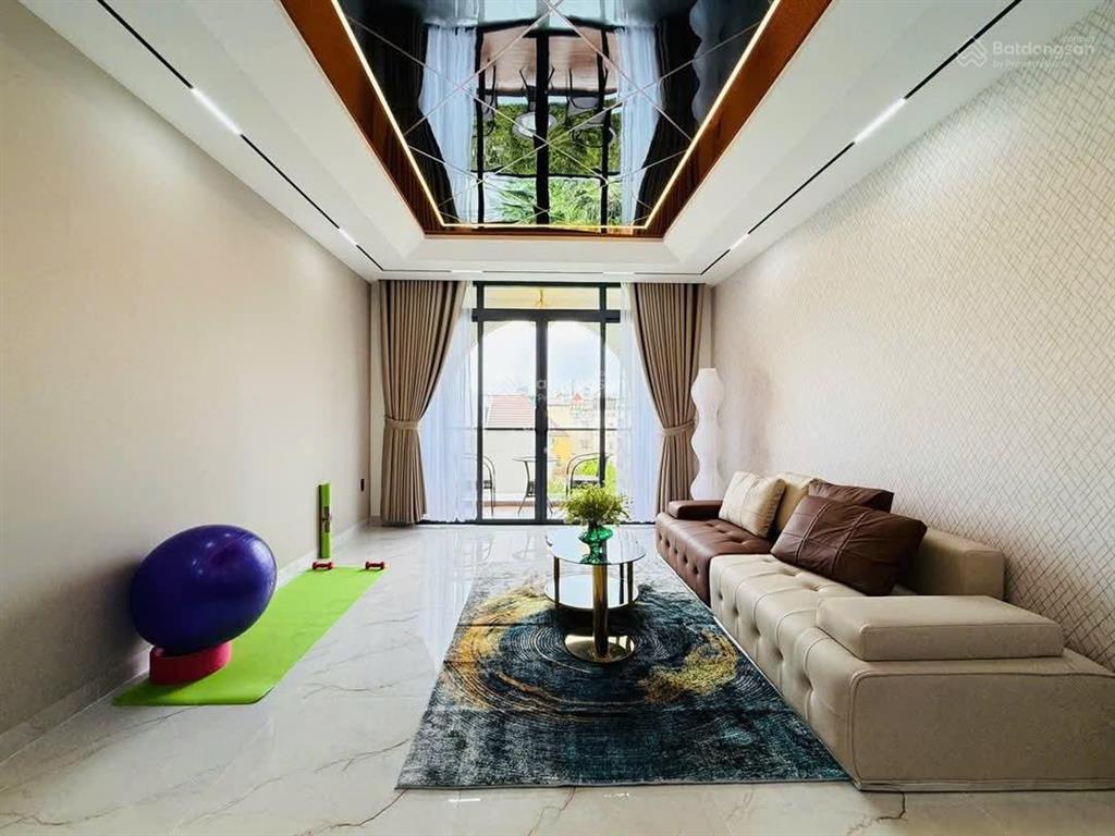 Chính chủ cần bán nhà hoàng diệu, p13, q4, gần trường thpt nguyễn hữu thọ, giá 3tỷ990, dt 71,4m2