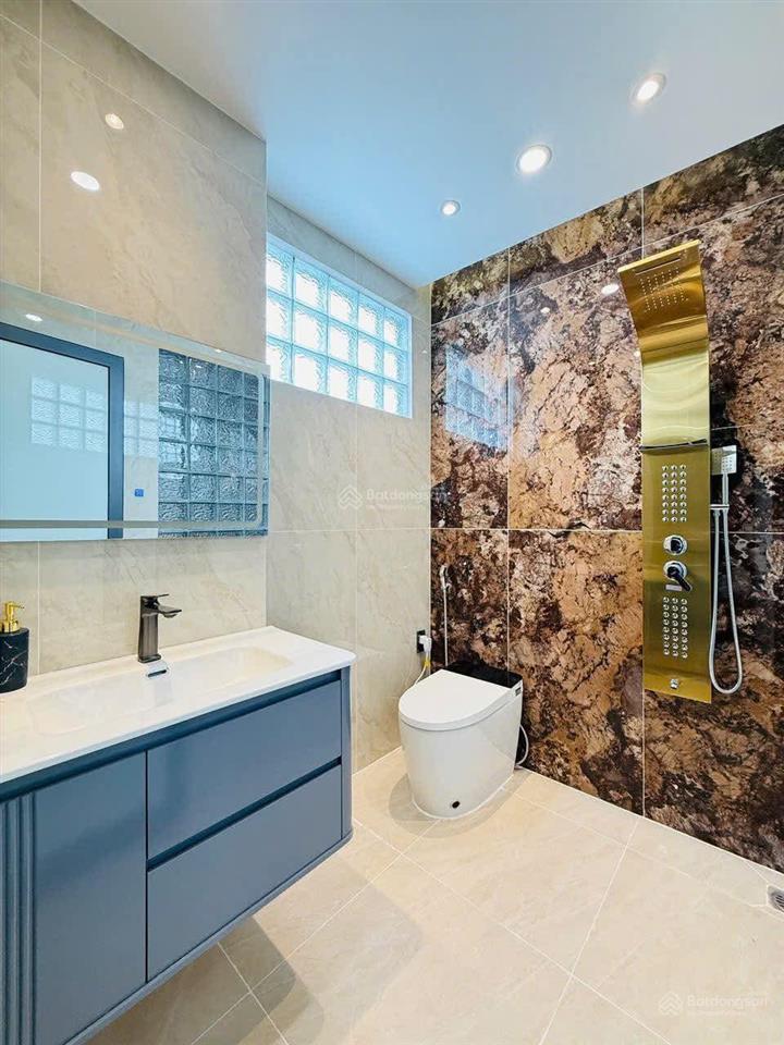 Chính chủ cần bán nhà hoàng diệu, p13, q4, gần trường thpt nguyễn hữu thọ, giá 3tỷ990, dt 71,4m2