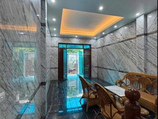 Nr lê trọng tấn, 60m2 x 3 tầng, 4pn3wc, ngõ ô tô, ở hộ gia đình, nhóm bạn bè, văn phòng,.....