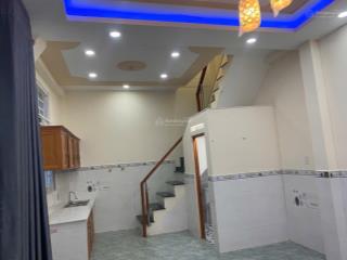 Bán nhà 2 tầng ccvb, kế kdc hồng long  hẻm xe tải, chỉ 1tỷ750
