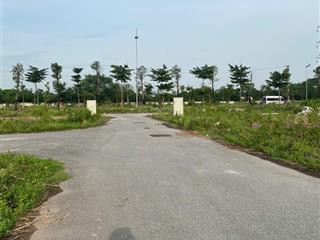 Bán đất s=52,1m2 gần đại lộ thăng long, 160 triệu / m2, pháp lý đầy đủ, phân lô oto tránh