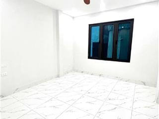Bán nhà hưng phúc  hoàng mai diện tích 50m²  mặt tiền 3m8. giá 6 tỷ 600