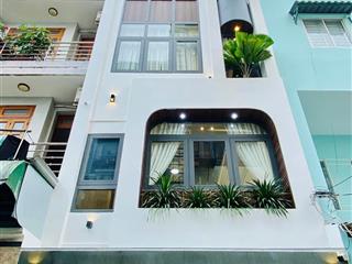 Bán nhà tặng nội thất nguyễn trãi p14 q5 giá 3tỷ120tr dt 62.5m2, đang cho thuê 18tr/tháng, sổ sẵn