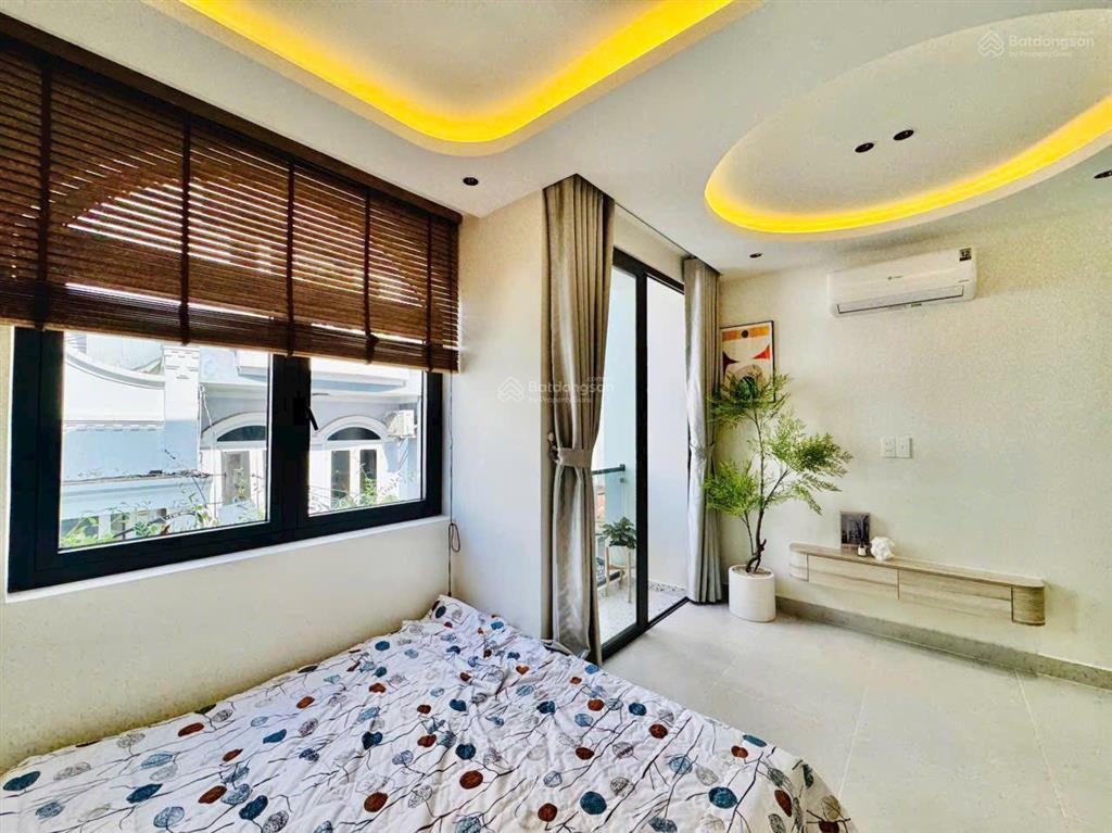 Bán nhà riêng dt 88m2 đường phạm văn chiêu, p9, gò vấp. sổ hồng riêng, công đủ