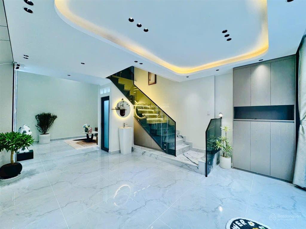 Bán nhà riêng dt 88m2 đường phạm văn chiêu, p9, gò vấp. sổ hồng riêng, công đủ