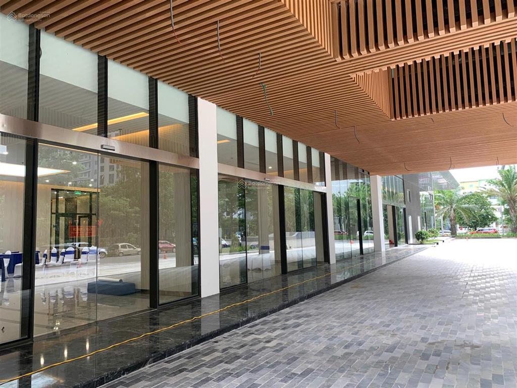 Cđt chào thuê vp rox center  bắc từ liêm các lô góc vị trí đẹp miễn phí 6 tháng cho khách vào sớm