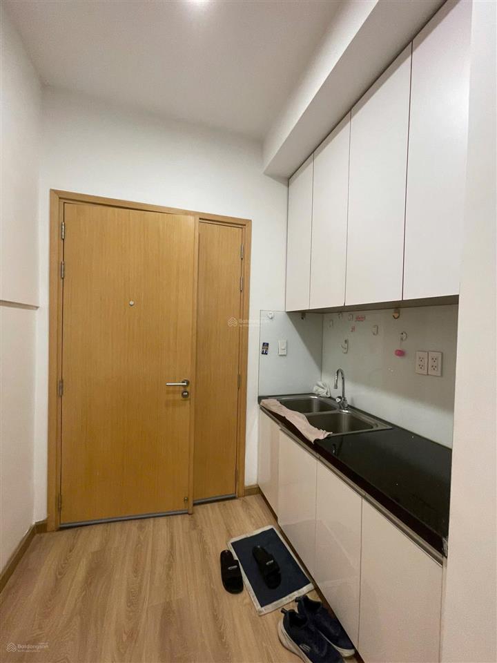 Văn phòng office q10 (vừa làm văn phòng vừa ở lại được 45m2  13.5tr)