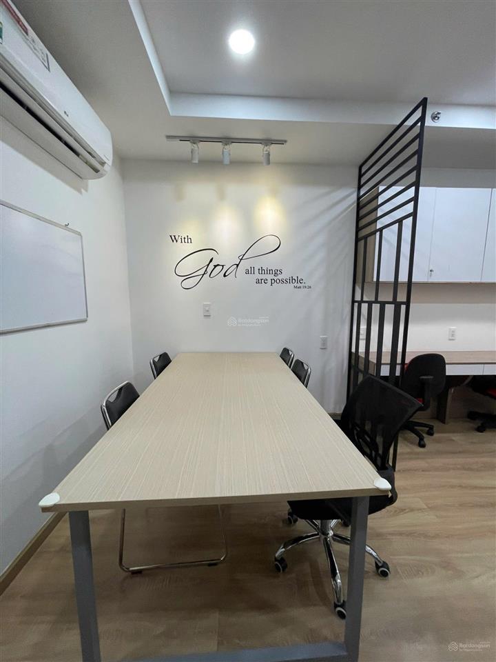 Văn phòng office q10 (vừa làm văn phòng vừa ở lại được 45m2  13.5tr)