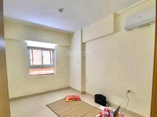 Cho thuê chung cư xuân thuỷ diện tích 35m2, căn 1pn  1wc. có sẵn 1 máy lạnh