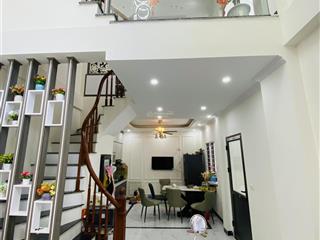 Nhỉnh 6 tỷ có nhà yên lũng  an khánh, 5 tầng, 5 ngủ. lô góc  hai mặt thoáng