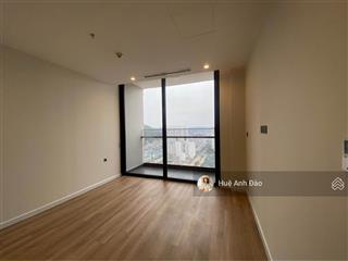 Bán căn studio hướng đông nam  tầng cao  giá full chỉ 1.7 tỷ