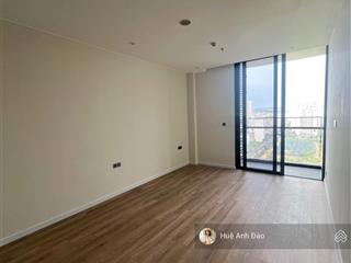 Quỹ căn studio hướng đông nam  đã gồm 5% ra sổ và 2% kpbt giá chỉ 1.690 tỷ