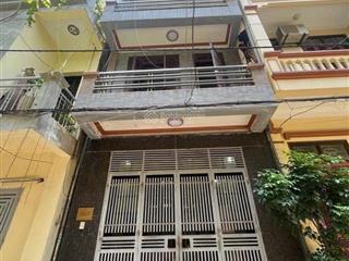 Bán nhà  ngô quyền  5 tầng ô tô đỗ cửa mặt tiền 4m