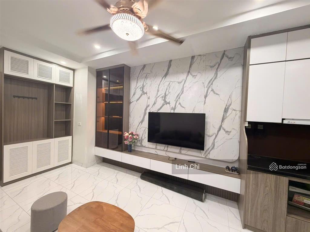 Chung cư n02 ngõ 84 chùa láng, cạnh hong kong tower. vị trí đắc địa.ảnh thật