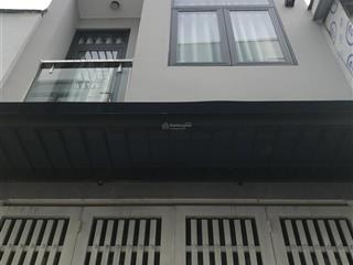 Bán gấp nhà đường phùng văn cung  p. 7  q. phú nhuận  3 tầng  2pn  21m2  giá 5.25 tỷ