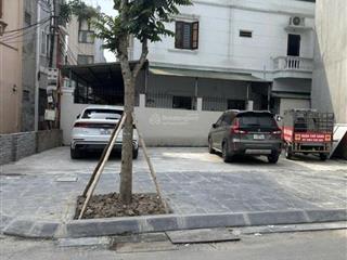 Lô góc thượng thanh, 36m2 giá từ 10 tỷ đồng, container đỗ cửa, 2 thoáng, mặt đường vỉa hè